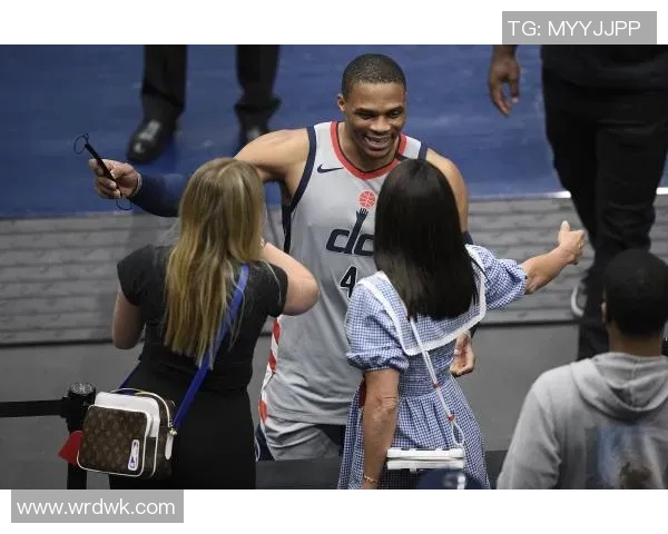 雄鹿队季后赛成为黑马:从不被看好到惊艳全场的逆袭之路 雄鹿队季后赛成为黑马:从不被看好到惊艳全场的逆袭之路